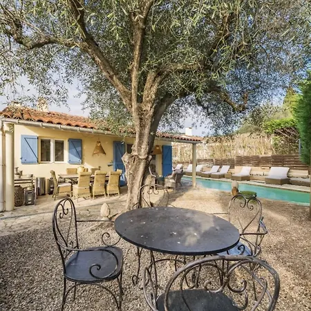 Chic Webb Villa